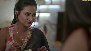 Indian beauty surrenders to passionate ecstasy with sultry heat