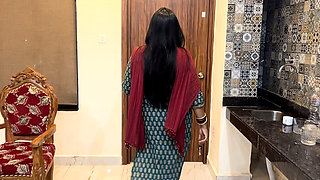 Indian Desi Village Bhabhi Seduced & Fucked (hindi Audio)