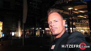 Bodo makes Lou’s cunt juices flow - Hitzefrei
