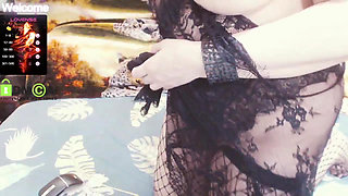 Queen_Sarah teasing in public show