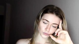 Amateur Webcam Teen Masturbates And Teases