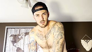 Handyman Gets Handy With His Veiny Meat