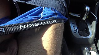 Arab Girl Gives a Handjob to a Stranger During Her Break at the Supermarket
