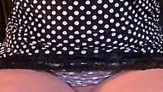 Big booty & big natural tits housewife having fun