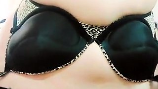 amateur amali2015 flashing ass on live webcam