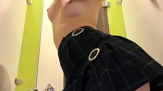 Russian camwhore Baravisha in a mall, toilet