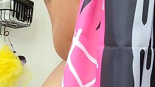 Big boobs milf masturbates with her dildo