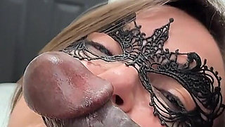 Lunah Luxx Meets Mr Majic