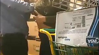 Busty fucks employee of Bodega Aurrera