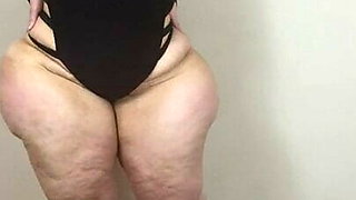 Huge White BBW Booty