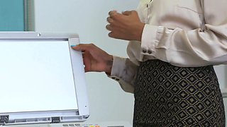 Max Dior's Big Dick Pounded in a Satisfying Office Romp