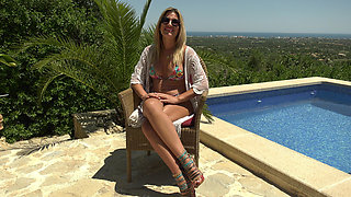 Hot Blonde MILF Loves Fucking at the Pool