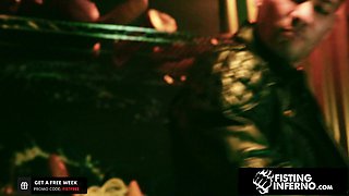 Kinky gay hunks bdsm porn
