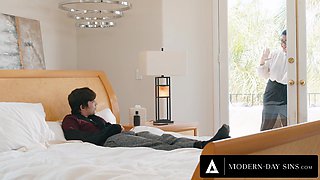 Flaming MILF teacher Dana Vespoli heals her student Ricky Spanish her own way