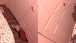 Stepdaughter Gets Fucked and Squirts on Stepdad's Dick