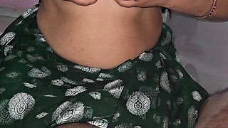 Blowjob with Mehandi on Hand