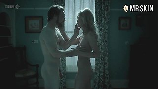 Hollywood babe Rosamund Pike waiting to have sex in the bedroom