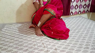 Hot Teacher Ki Chudai - Madam caught the land on the pretext of cigarettes from the student's pocket and kissed
