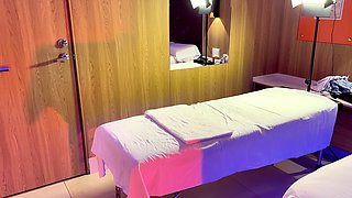 Massage with Happy Ending by a Hot MILF Leyne Rodriguez - Tantaly Sex Doll