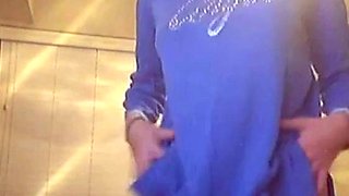 Cutie Bater Masturbates on Webcam