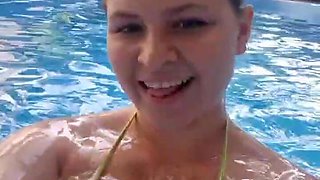 Flash Boobs in Outside Swimming Pool