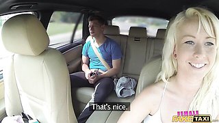 Flattering Licky Lex at taxi porn