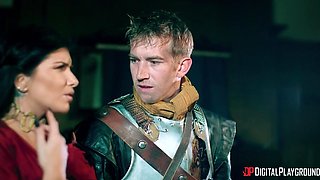 Romi Rain's Fierce Power in a Sultry Space