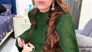 Hot Pakistani Neighbor with Big Ass & Big Tits Fucks Hard in Doggy Style
