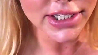 Pornstarplatinum busty cougar Karen Fisher blows dick in POV