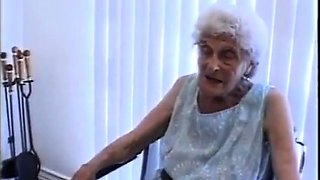 Hardcore fucking on the couch with amateur blonde