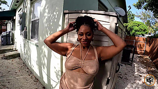 Black Couple Got Caught Fucking Outside on Camera