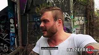 The MILF Hunter dates a slut brunette MILF and fucks her in an abandoned place - Hitzefrei