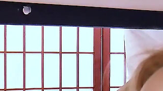 Big Titted MILF Summer Hart Makes Best Massages with Happy Endings