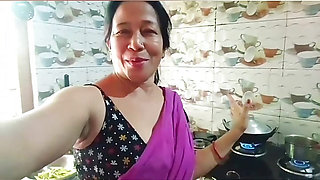 🥵INDIAN TRAIN Hot Indian Nabour Girl Sucking Dick So Good And Recieve Warm Cum In Mouth