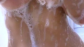 Big boobs milf masturbates with her dildo