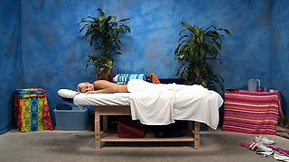Erica Fontes - Massage And Sex HD