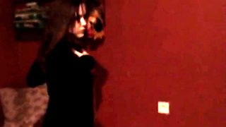 19yo stepsister masturbates in front of my eyes