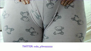 CAMELTOE- SWOLLEN PUSSY- PUSSY IN PAJAMAS