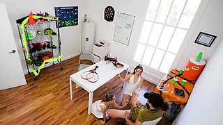 Blowjob Threesome Babes Swallow Jizz