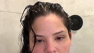 Live Stream with Dani Valentina