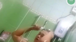 Taking a bath while I'm in jercking until she dressed up