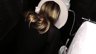 Blonde glory hole cumshot