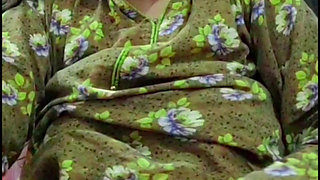 Insta Queen showing her boobs on video call jerk off for bf mms video