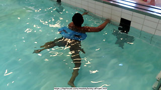 Flashing in the Second Hand Shop 01 & Learning to Swim, Lesson 02