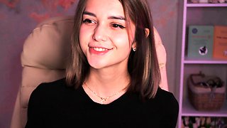 Hot amateur webcam teen masturbates for their fans