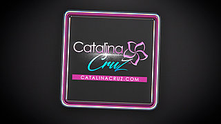 Catalina Cruz - Well Stacked Worship