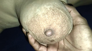 Bhabhi Ne Apne Devar ko Dikhaye Apne Boobs