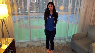 Cute Pinay fucked in the hotel by famous baseball player