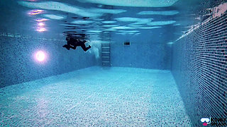 Underwater Giantess Hunts & Claims Her Tiny Prey