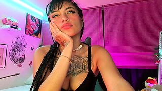 Sexy webcam brunette with big boobs